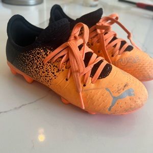 Puma Soccer cleats. Size 13 (little boys)